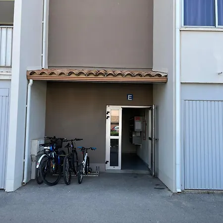 Cosy Avec Parking A Gruissan, 4 Pers., Proche Port Et Commerces - Fr-1-796-80 *
