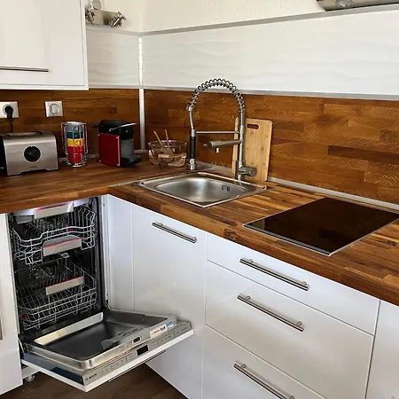 Cosy Avec Parking A Gruissan, 4 Pers., Proche Port Et Commerces - Fr-1-796-80 Gruissan